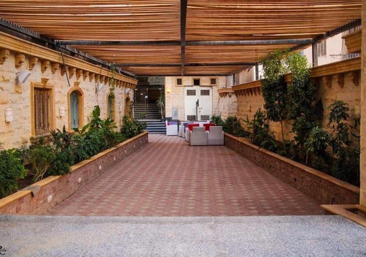 Pyramids Tower Hotel Nazlet el-Sîsi