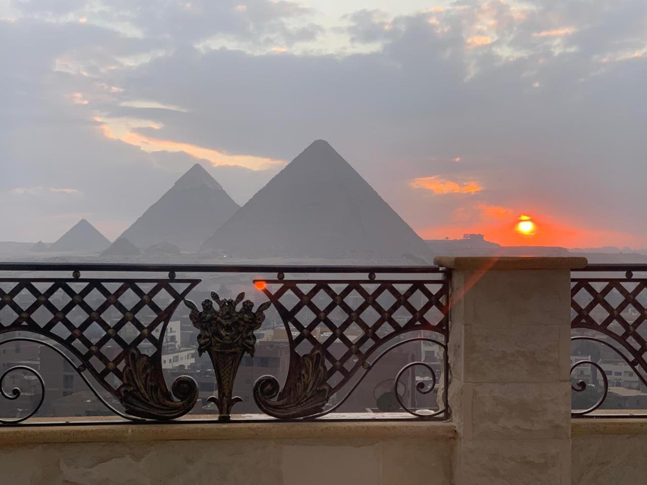 Pyramids Tower 3* Nazlet el-Sîsi