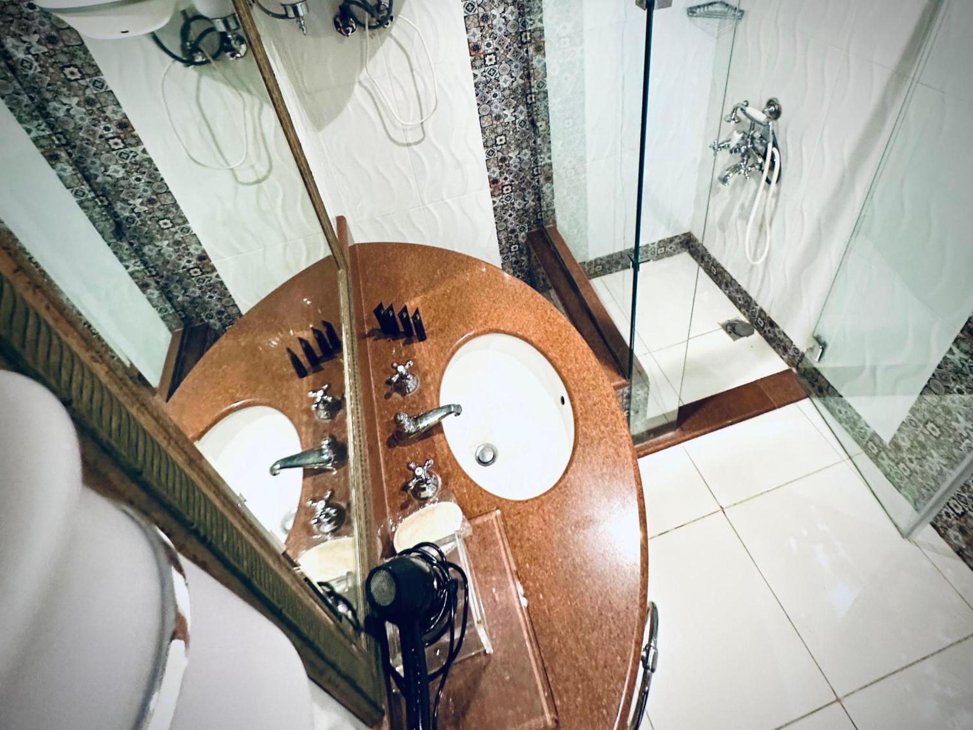 Hotel Pyramids Tower Nazlet el-Sîsi