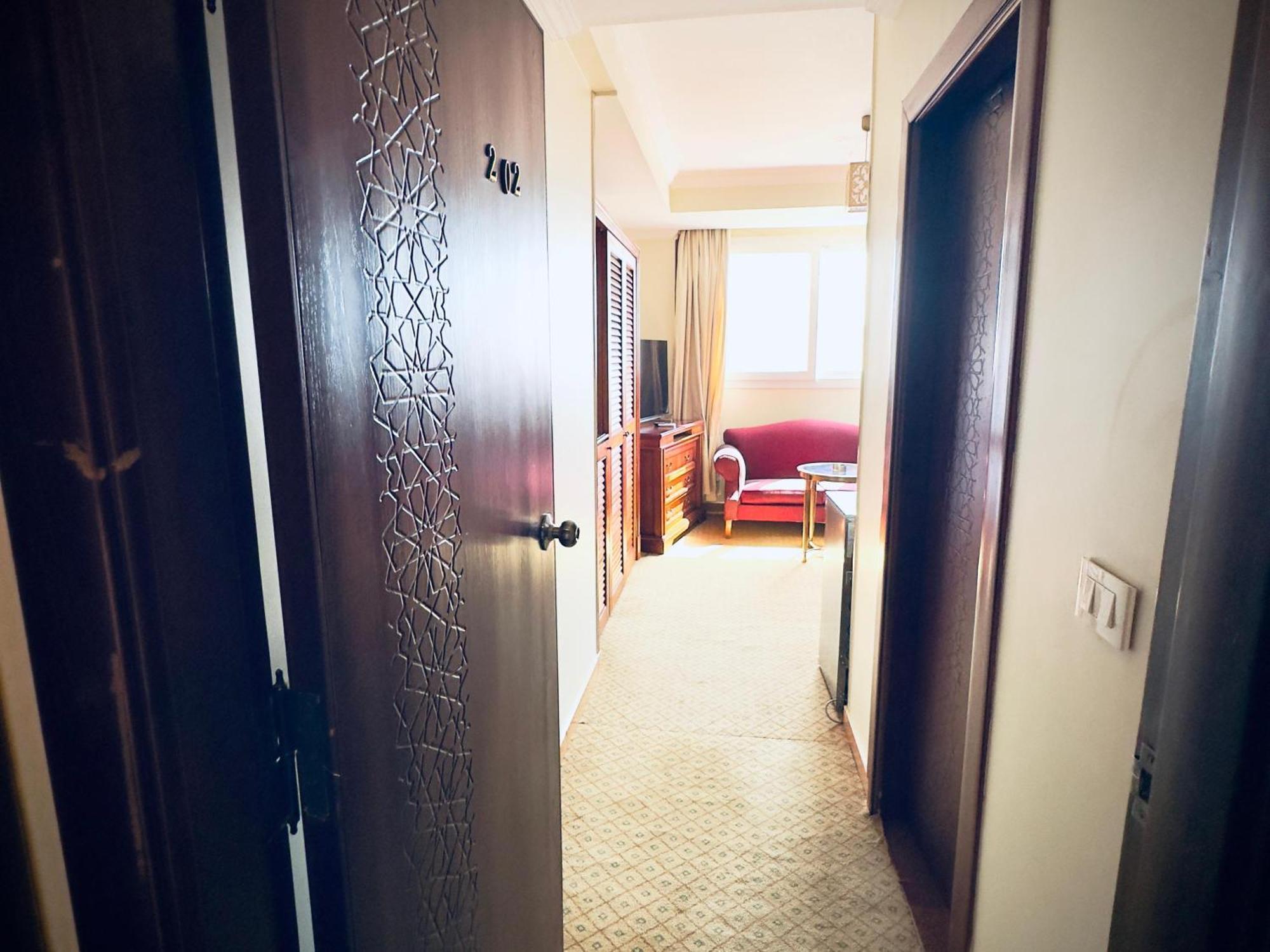 Hotel Pyramids Tower 3*