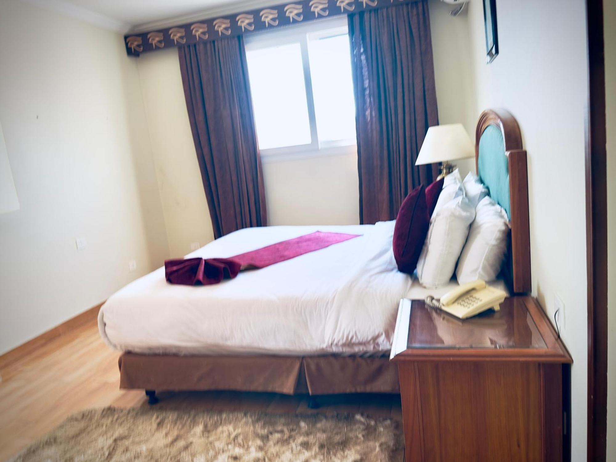 Pyramids Tower 3* Nazlet el-Sîsi